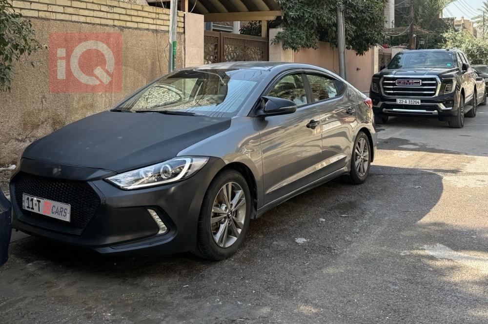 هیوندای ئەلەنترا